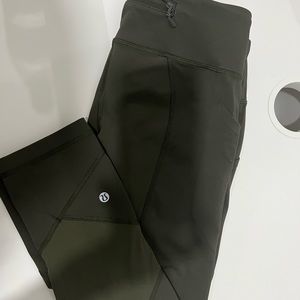Dark green lululemon leggings